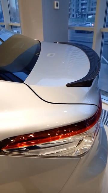 Toyota Camry 70 Спойлер