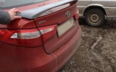 Спойлер на крышку багажника