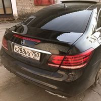 Merc E C207 Спойлер 1